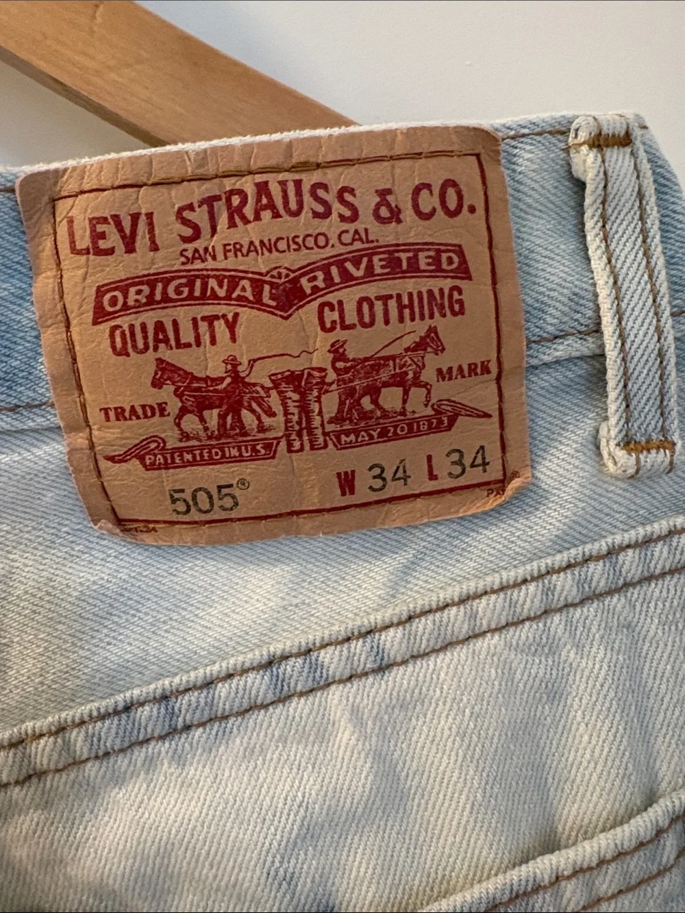 100% cotton acid washed Levi's